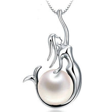 Load image into Gallery viewer, Mermaid Pearl Necklace