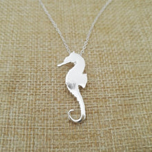 Load image into Gallery viewer, Dainty Sea Horse Necklace