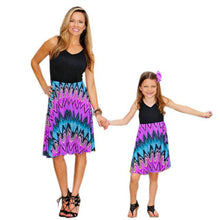 Load image into Gallery viewer, Lily Mommy and Me Dress Set