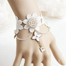 Load image into Gallery viewer, Lace Floral Anklet