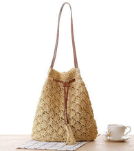 Load image into Gallery viewer, Straw Hobo Bag